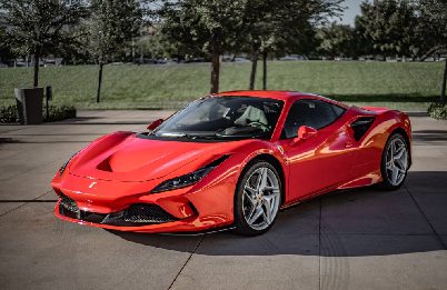rent ferrari dubai